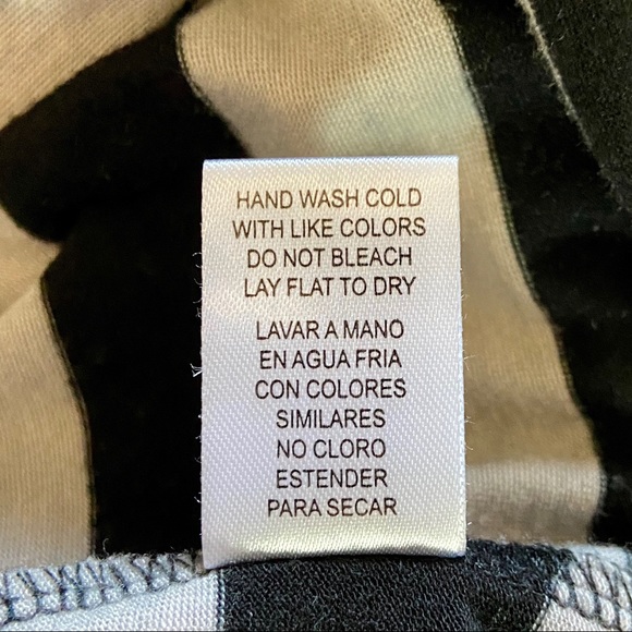 Heart & Hips Black & Gray Striped Raglan Sleeve Fitted Tee Size Medium - Picture 9 of 9